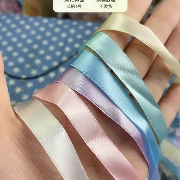 虎牙直播粉丝徽章说明_虎牙直播粉丝徽章掉亲密度_虎牙美女直播掉裙子
