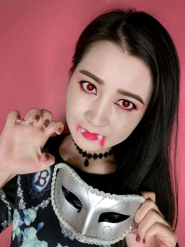 孤独的吸血鬼女孩_吸血鬼女孩_吸血鬼女孩动画片