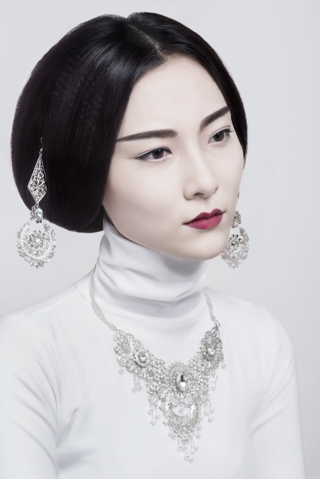 芭比皇后_芭比皇室_皇后芭比娃娃