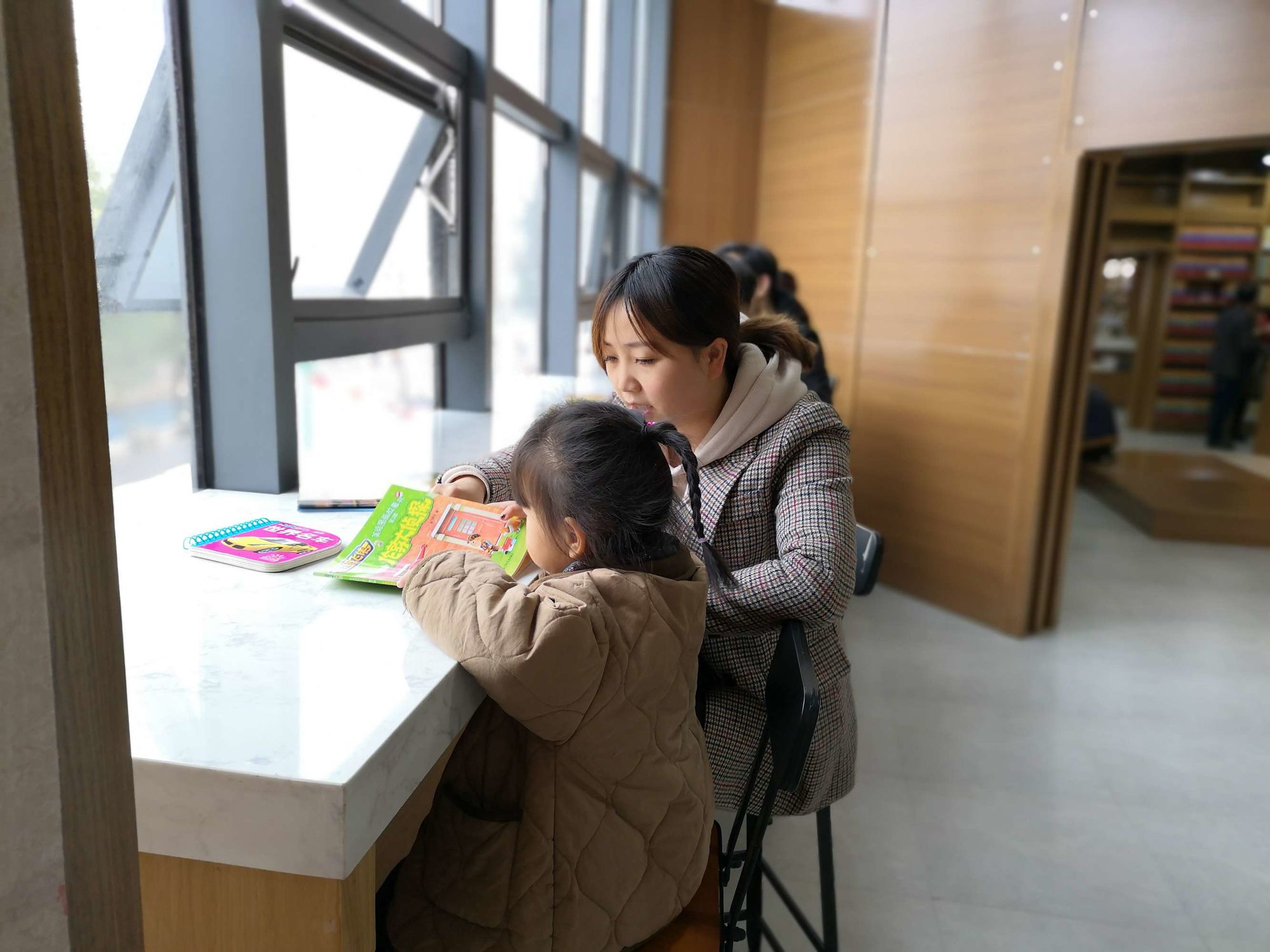 课堂伴侣_爱乱伴侣2和爱乱伴侣_伴侣知乎