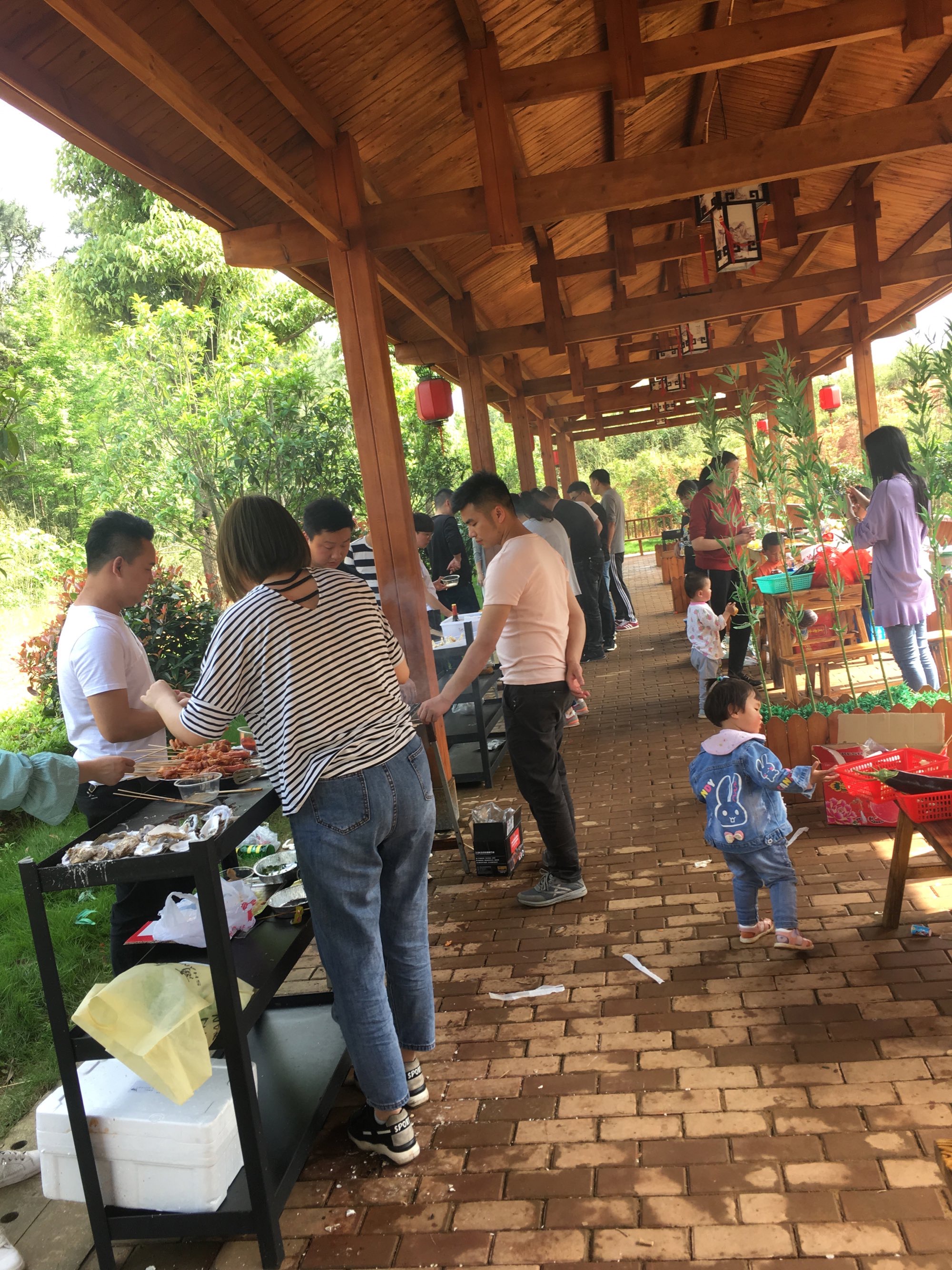 杭州溪边烧烤_西溪太美农场烧烤_西溪农家乐