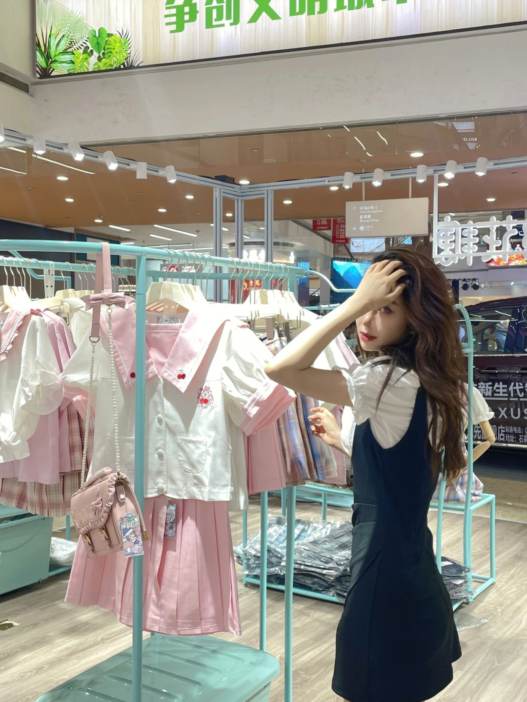 芙娜妮女装有实体店吗?_芙娜妮女装有实体店吗_芙娜妮服装店能加盟嘛