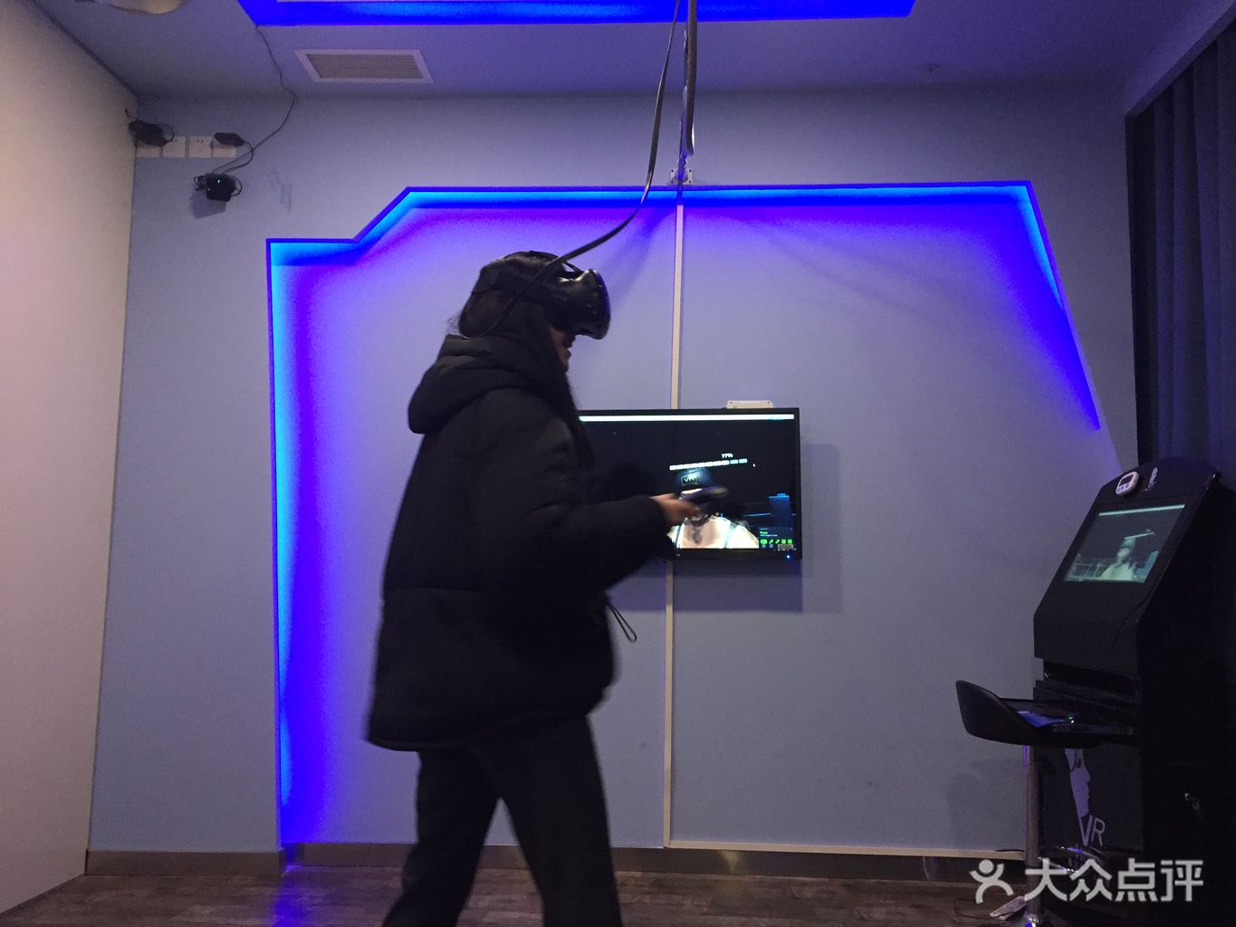 三个人开黑的手机游戏竞技_竞技黑开个人手机游戏会封号吗_开黑游戏