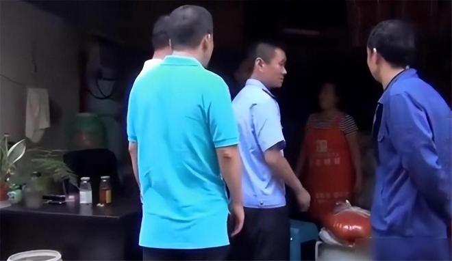 qq炫舞外个挂西西_西西炫舞挂下载_西西外f挂网dnf