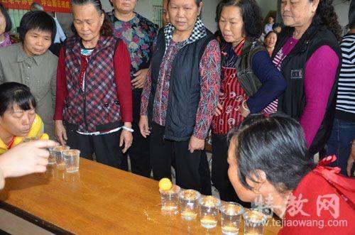 老人互动搞笑游戏,老人互动搞笑游戏乐翻天